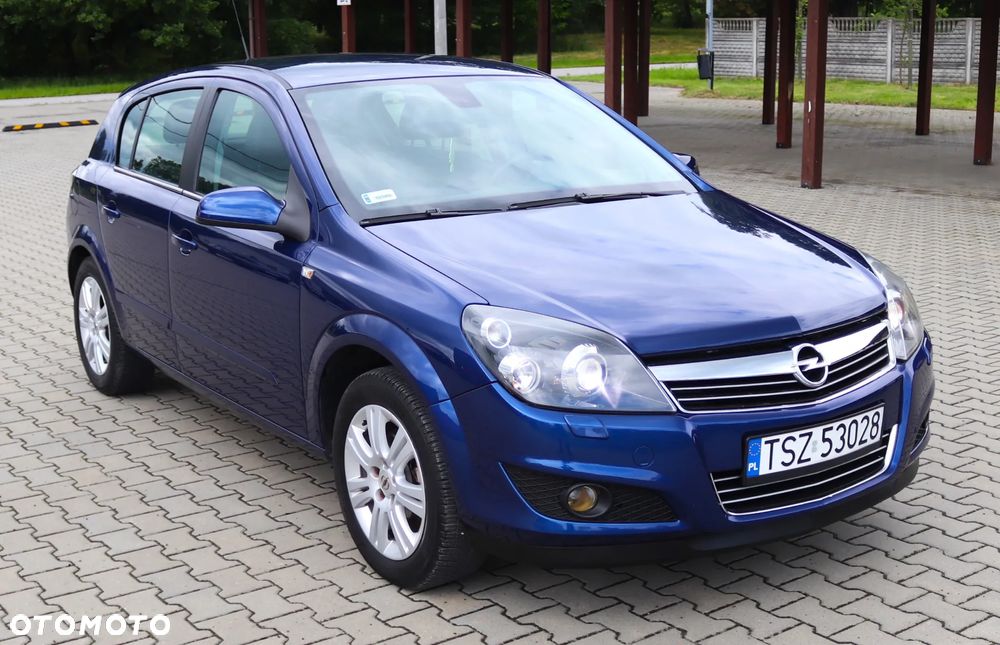 Opel Astra 1.6 Easytronic Innovation 110 Jahre - 3