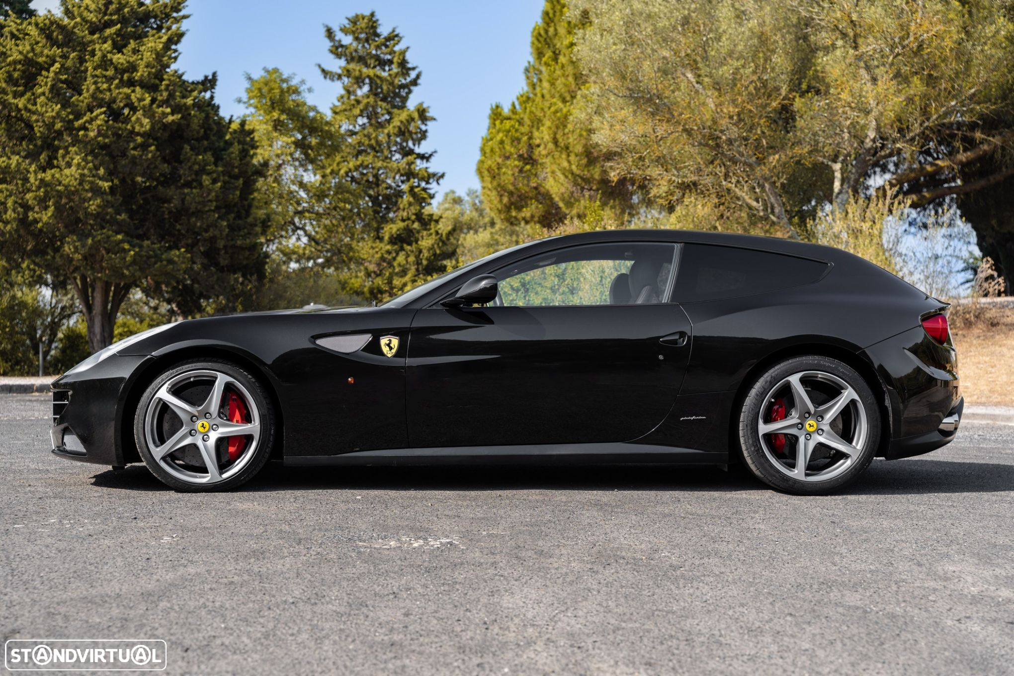 Ferrari FF - 2