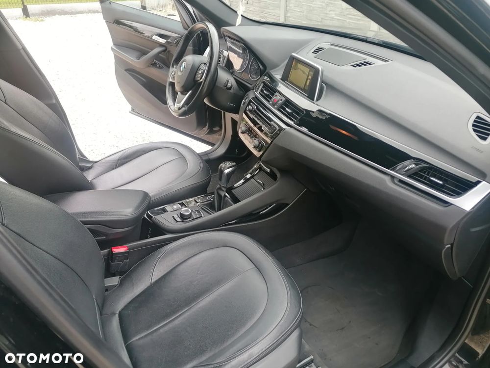 BMW X1 xDrive25i GPF xLine - 10