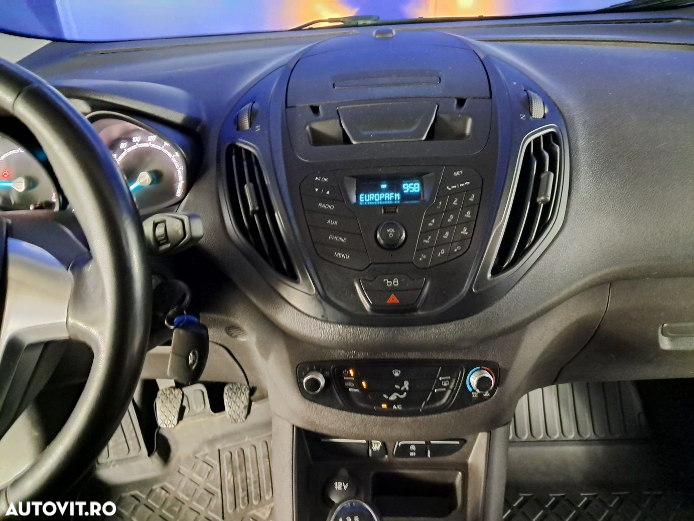 Ford Tourneo Courier - 3