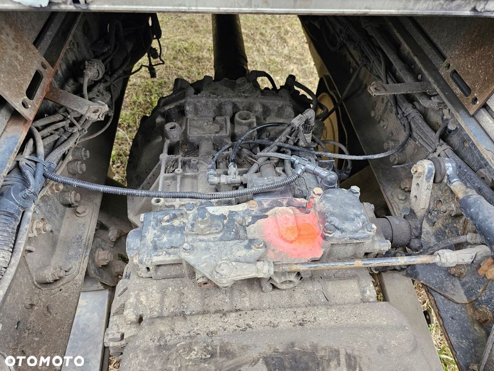 SKRZYNIA 8 BIEGÓW MANUALNA IVECO STRALIS 7.8 L CURSOR 8 270 300 310 350 02-07 rok - 2