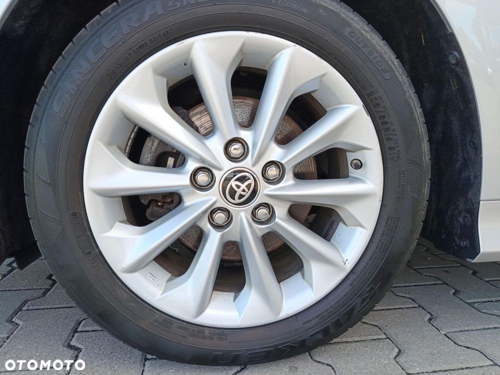 Toyota Corolla 1.8 Hybrid Comfort - 19