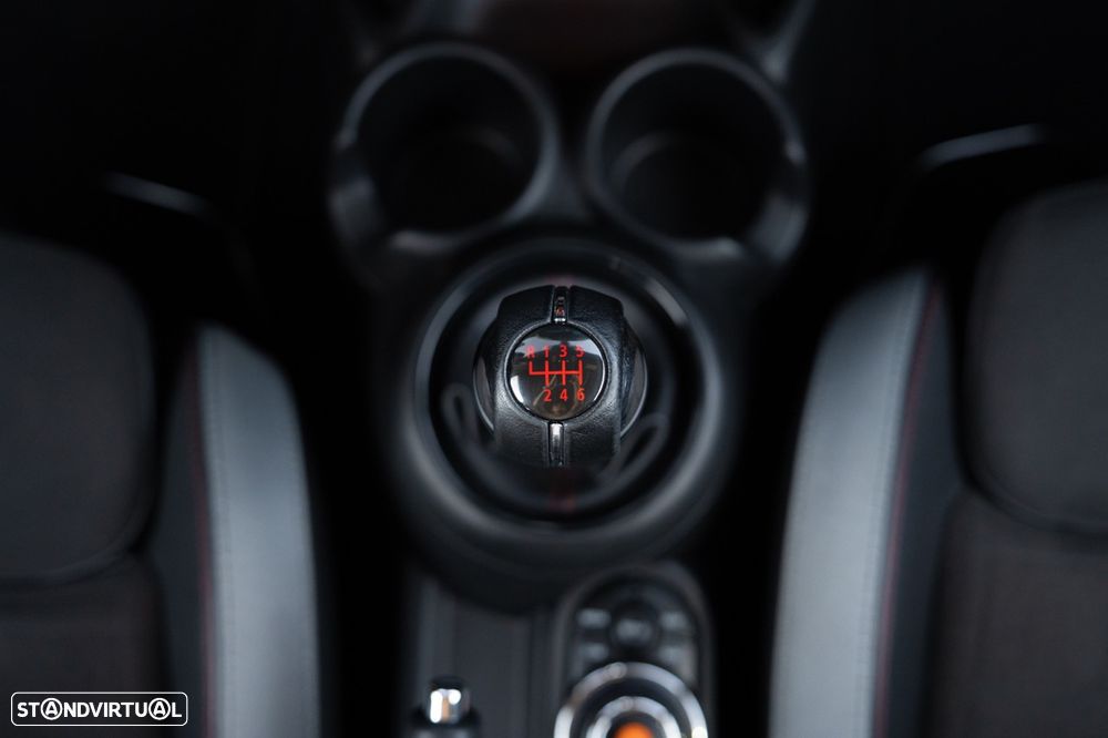 MINI 3 Portas John Cooper Works - 39