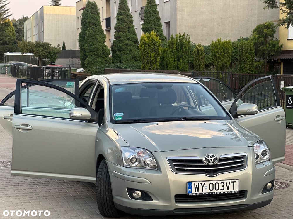 Toyota Avensis 2.2 D-4D Prestige - 11