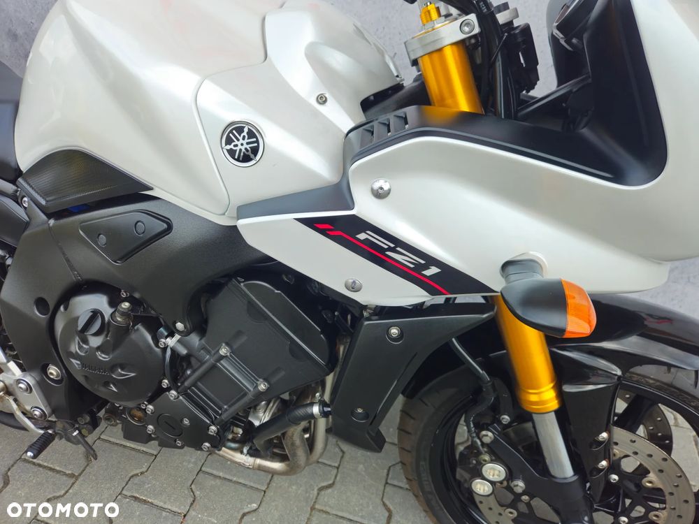 Yamaha FZ - 18