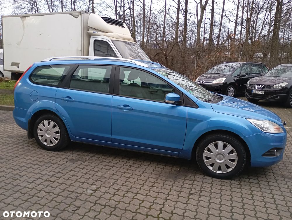 Ford Focus 1.6 16V Trend - 19