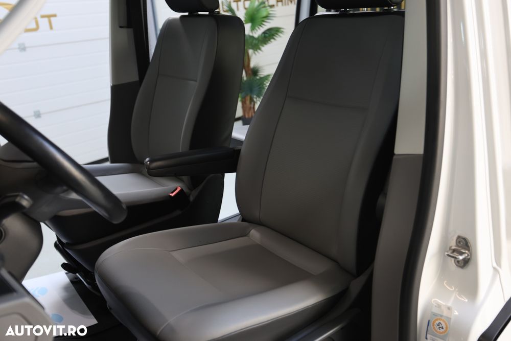 Volkswagen Caravelle LR Comfortline - 9