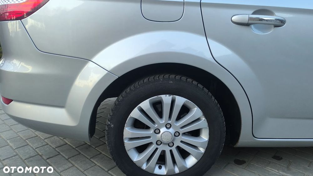 Ford Mondeo 2.0 TDCi Ambiente - 10