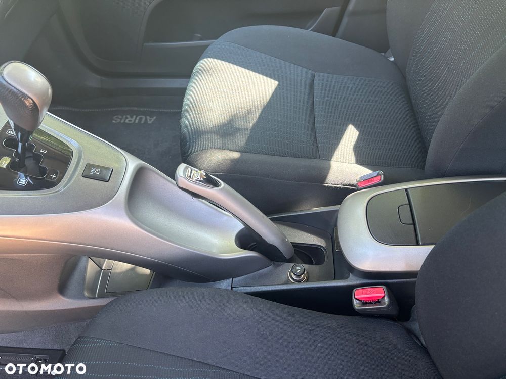 Toyota Auris - 16