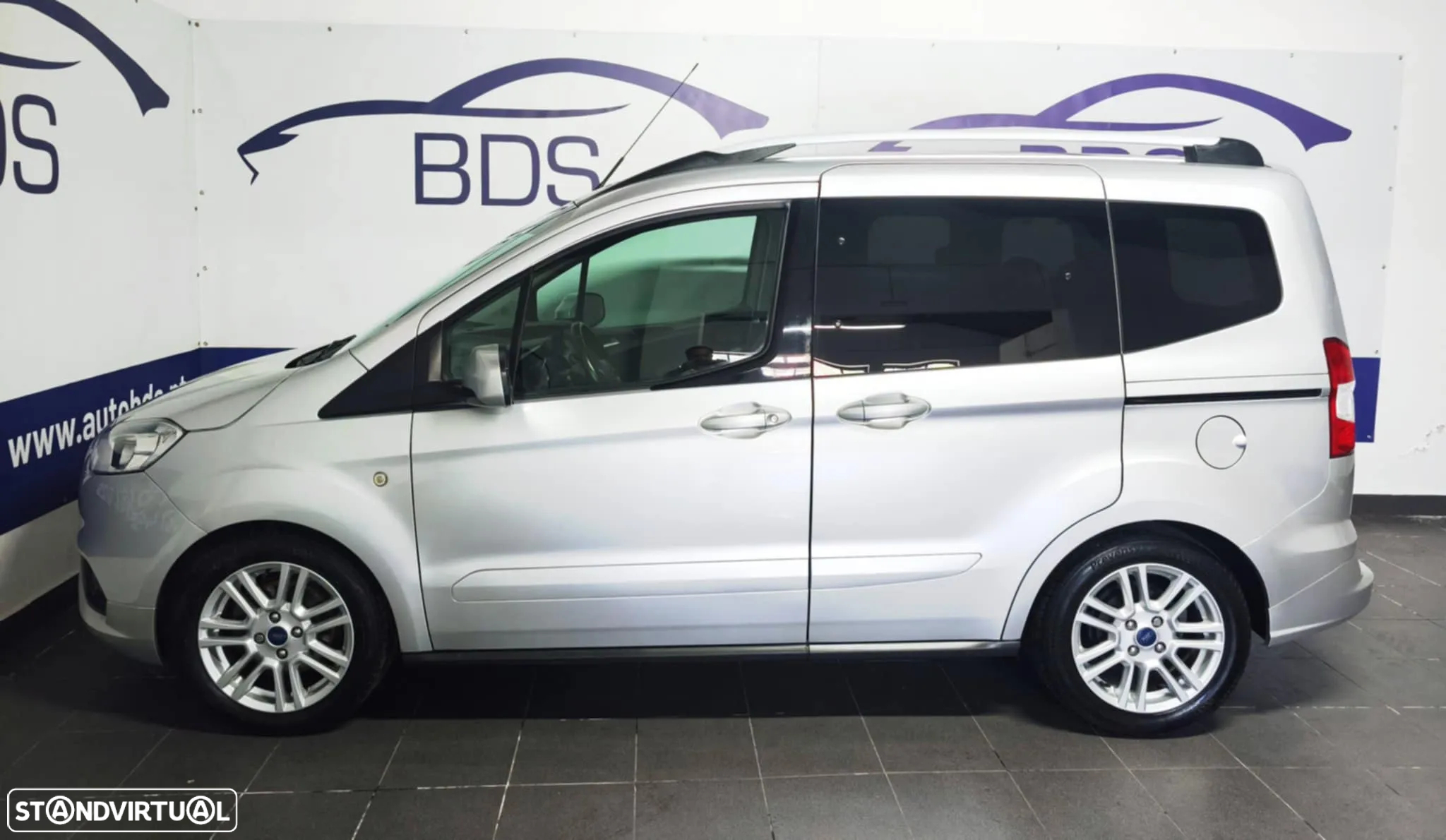 Ford Tourneo Courier 1.0 EcoBoost Titanium - 6