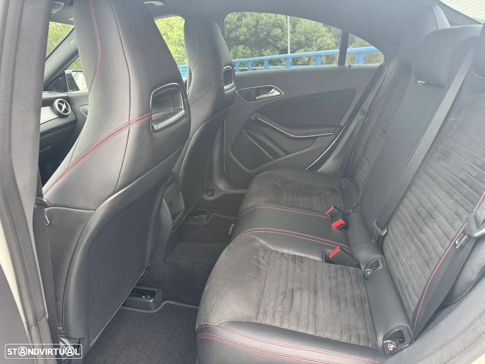 Mercedes-Benz CLA 200 Shooting Brake 7G-DCT AMG Line - 20