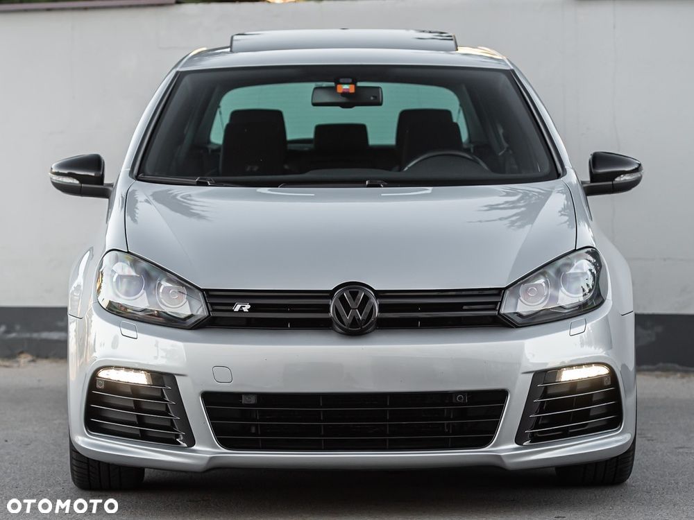 Volkswagen Golf - 6