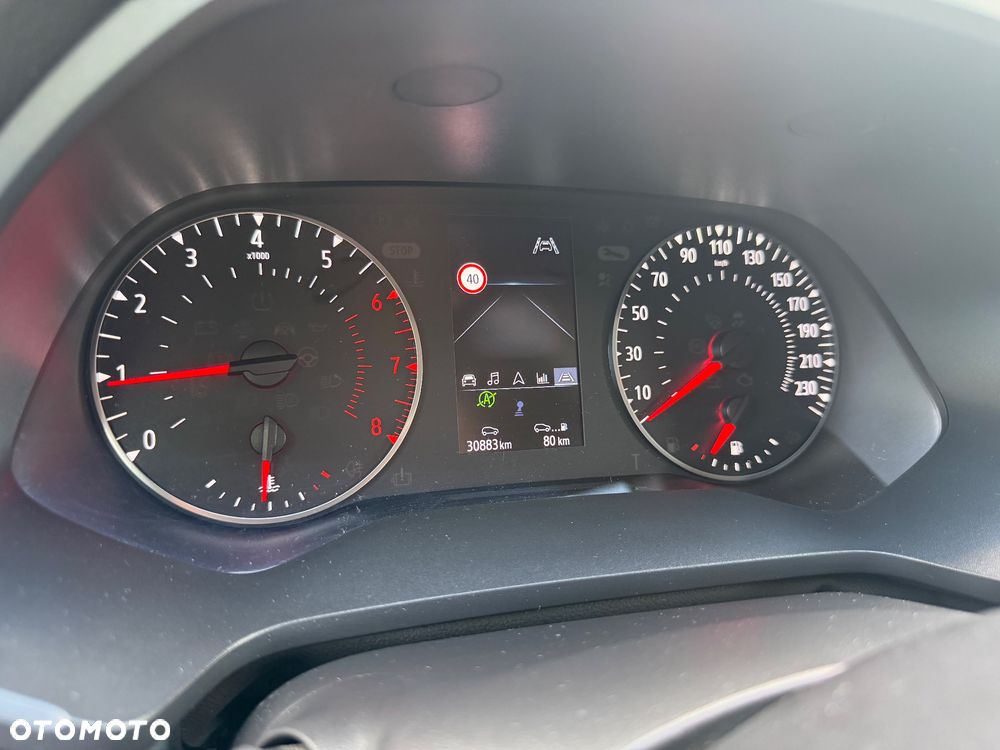 Renault Captur TCe 100 BUSINESS EDITION - 24