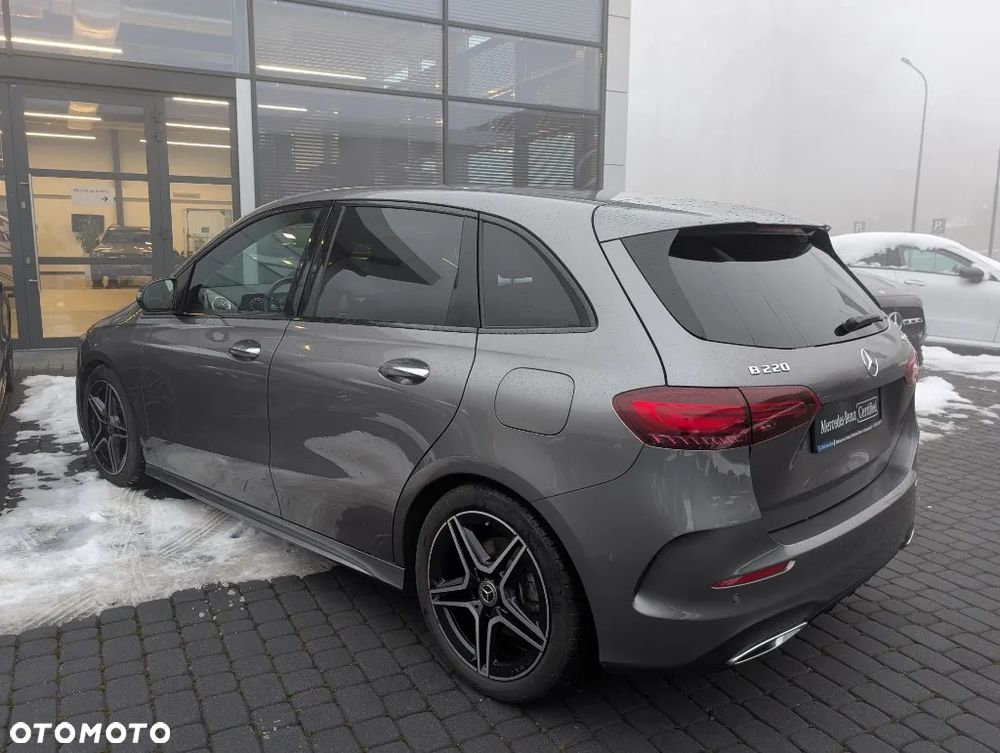 Mercedes-Benz Klasa B 220 4-Matic AMG Line 7G-DCT - 5
