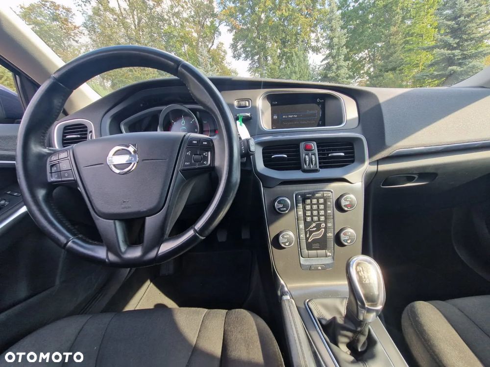 Volvo V40 D2 Kinetic - 8