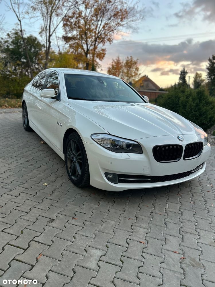 BMW 5 Series 2011 photo 5
