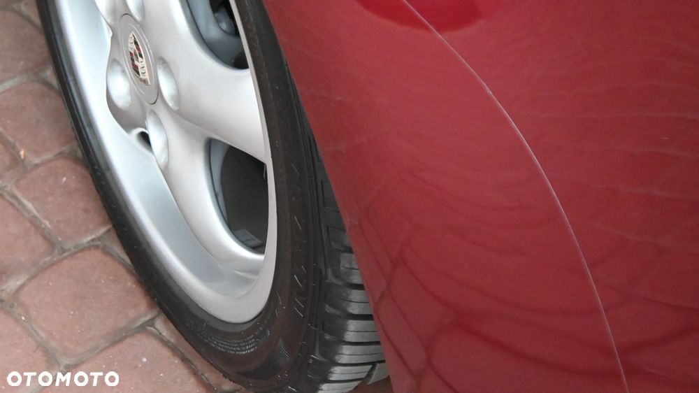 Porsche 911 Carrera - 26