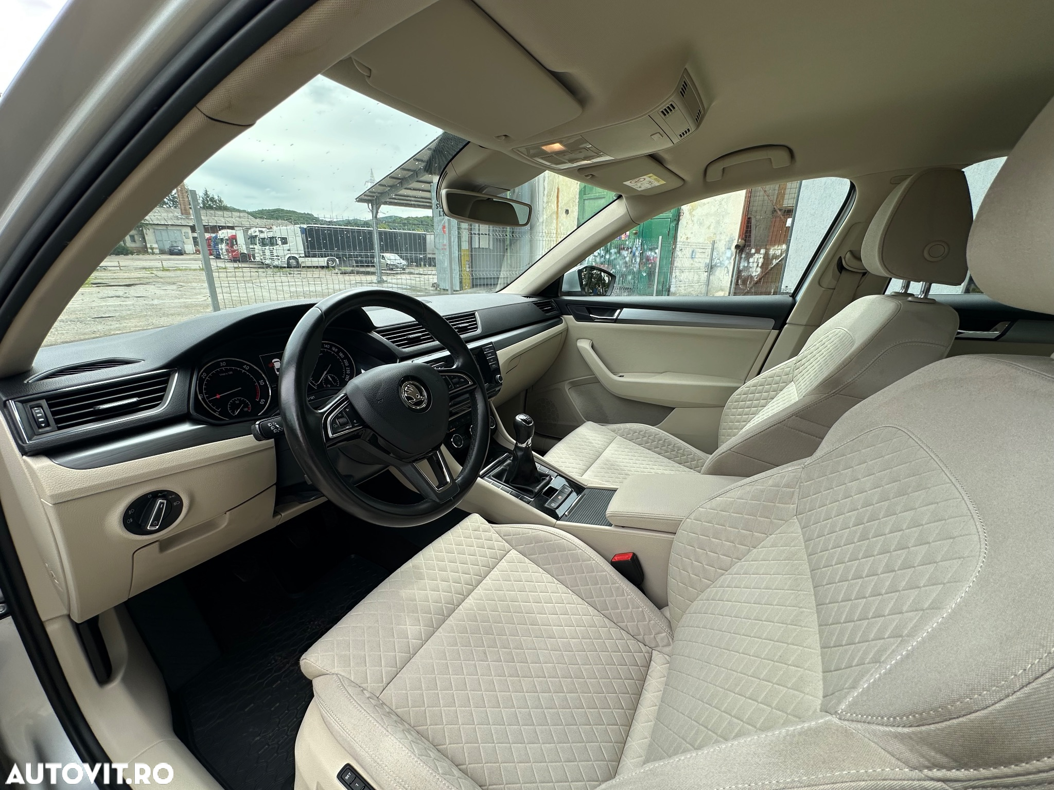 Skoda Superb 1.6 TDI Style - 7