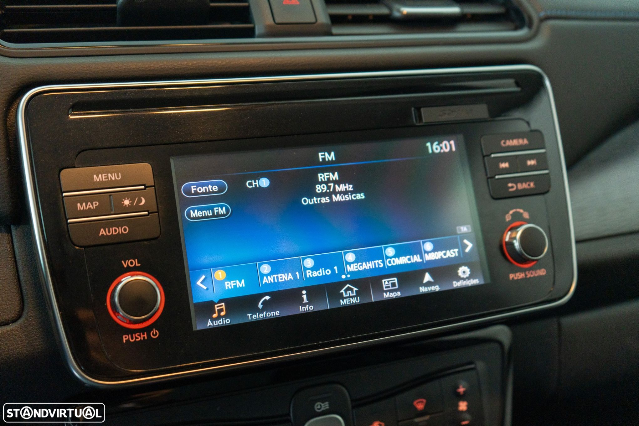 Nissan Leaf N-Connecta - 19