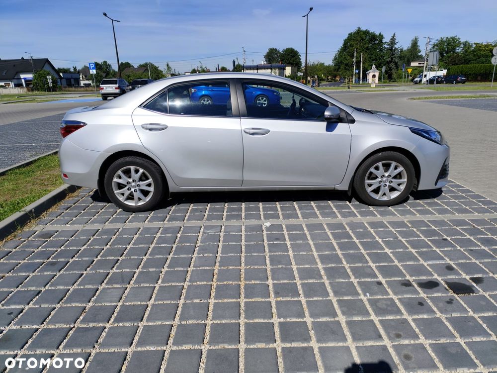 Toyota Corolla 1.6 Comfort - 4