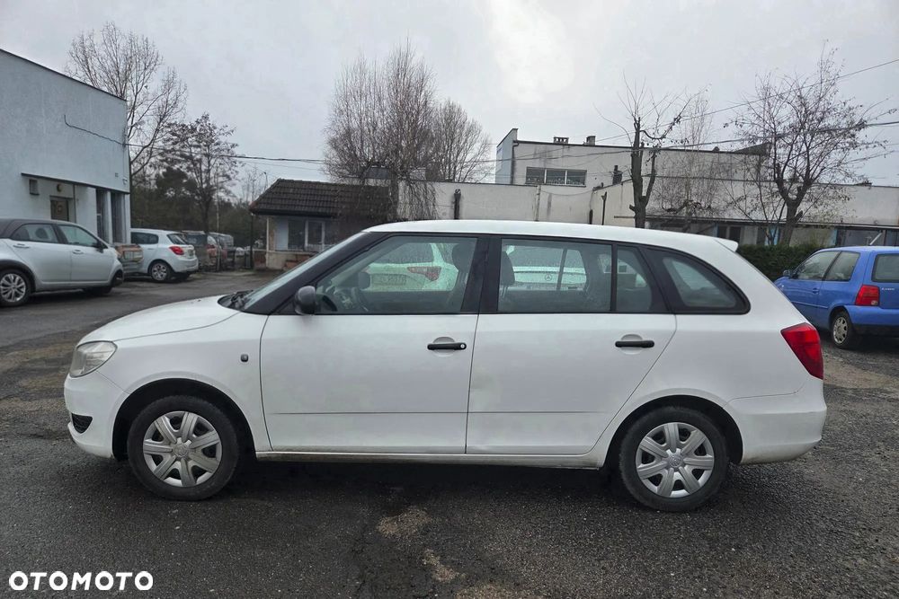 Skoda Fabia 1.2 HTP Active - 4