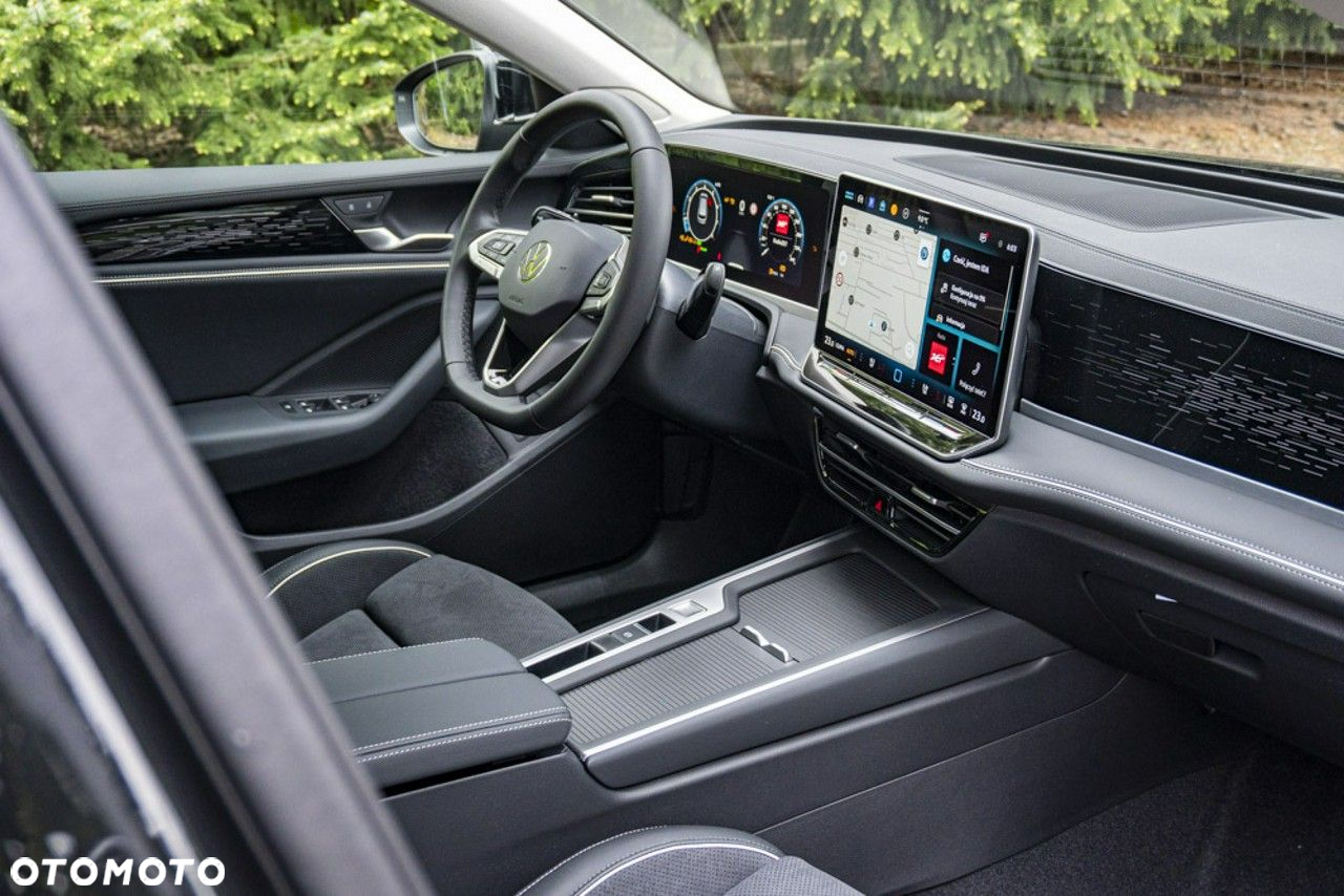 Volkswagen Passat - 25