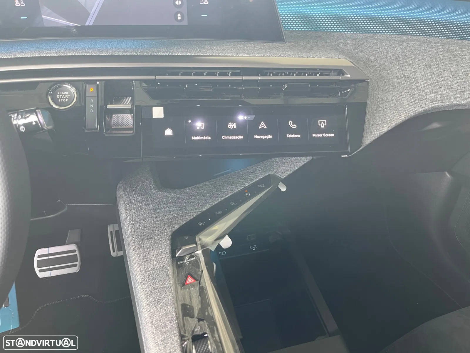 Peugeot E-5008 73 kWh GT - 14