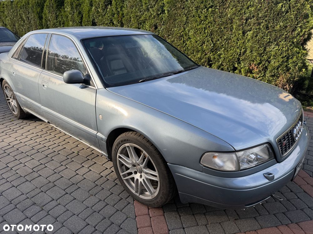 Audi S8 - 3