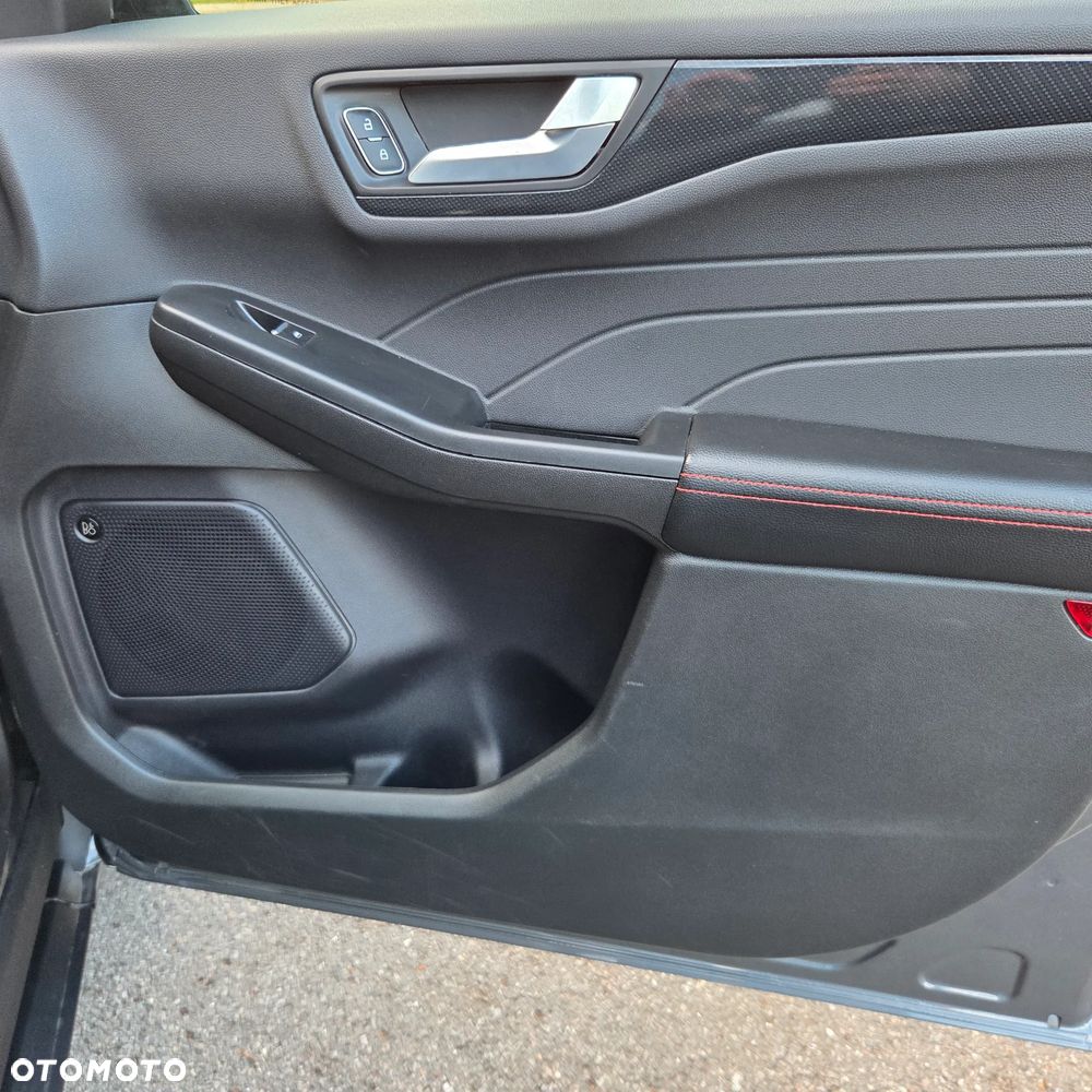 Ford Kuga 2.5 Duratec FHEV 4x4 ST-LINE - 9