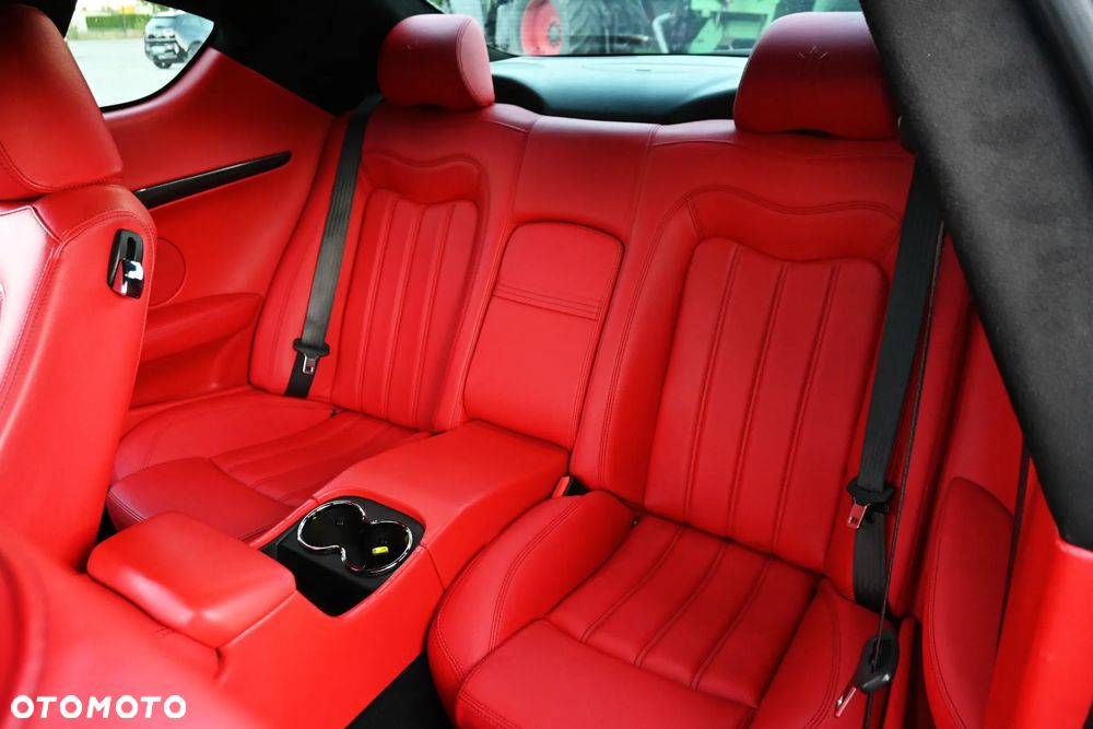 Maserati GranTurismo S Automatik - 39