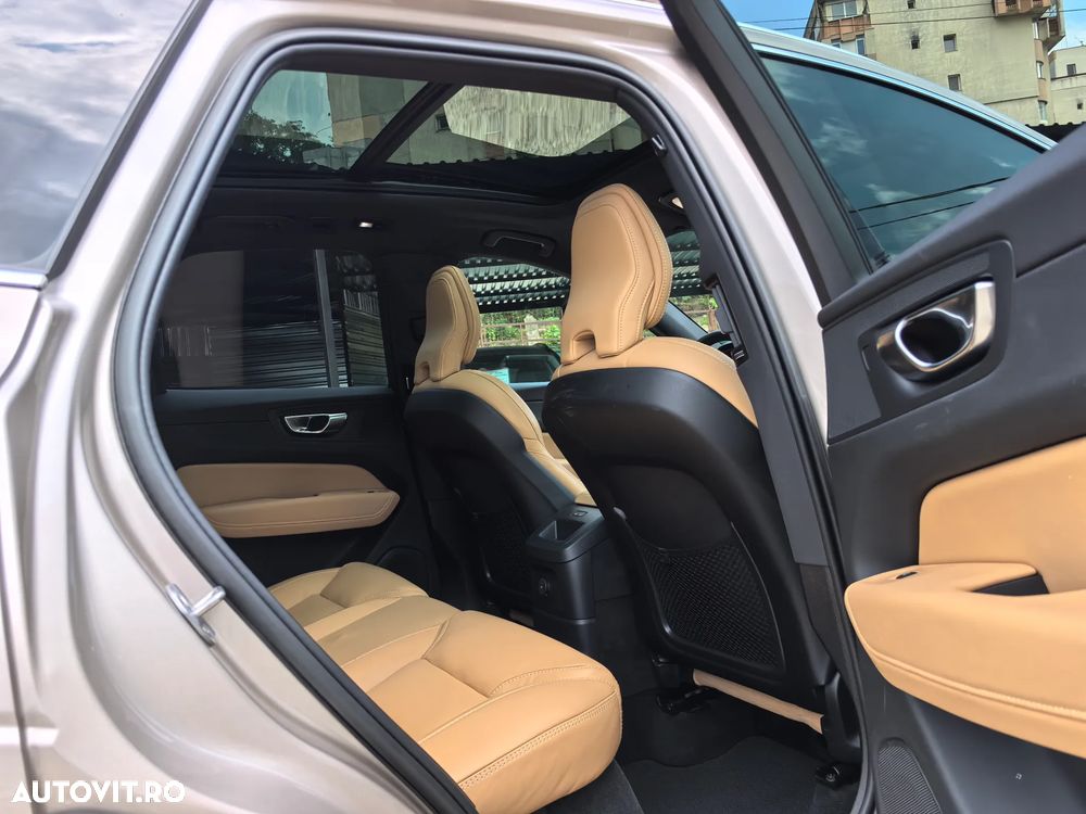 Volvo XC 60 Recharge T6 Twin Engine eAWD Inscription Expression - 15