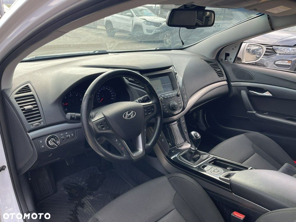 Hyundai i40 Kombi blue 1.6 CRDi Space - 9