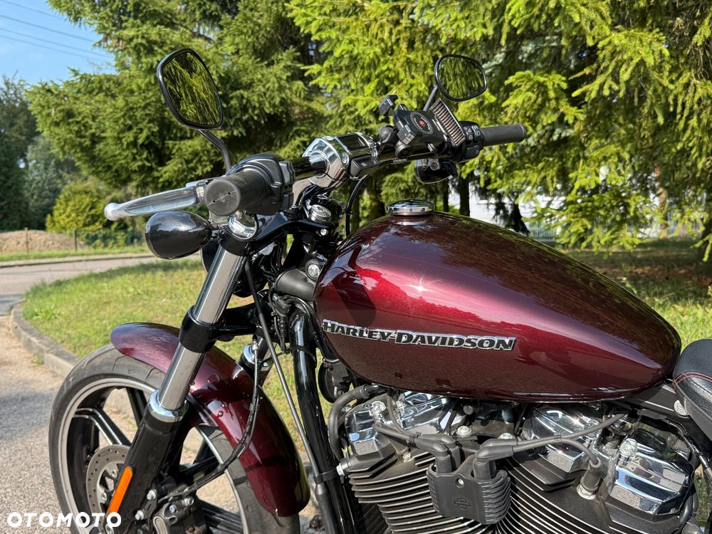 Harley-Davidson Softail Breakout - 20