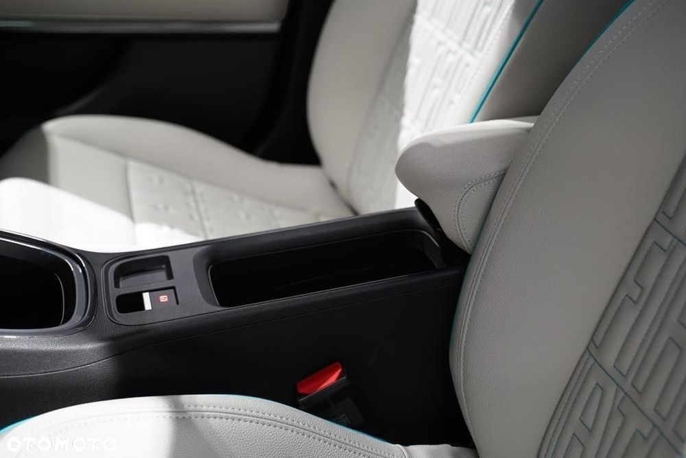 Fiat 600 HYBRID La Prima - 12