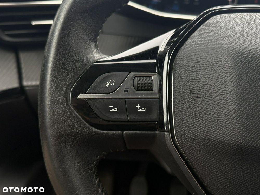 Peugeot 2008 1.5 BlueHDi Allure Pack S&S - 19