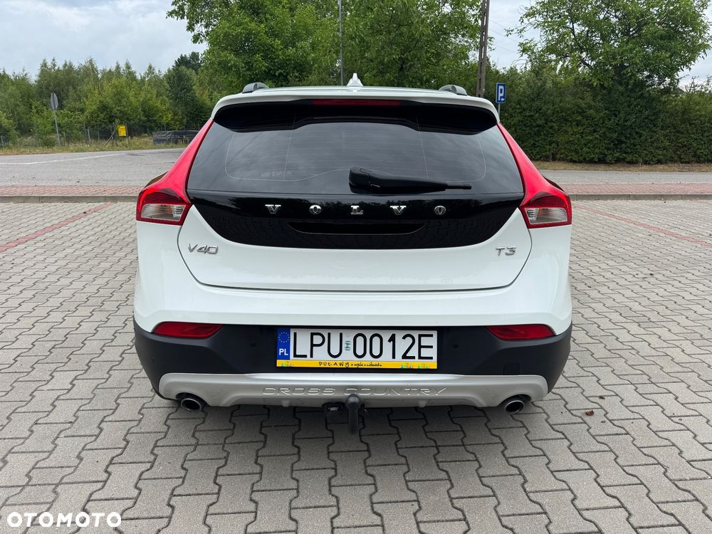 Volvo V40 Cross Country T3 Drive-E Dynamic Edition - 11