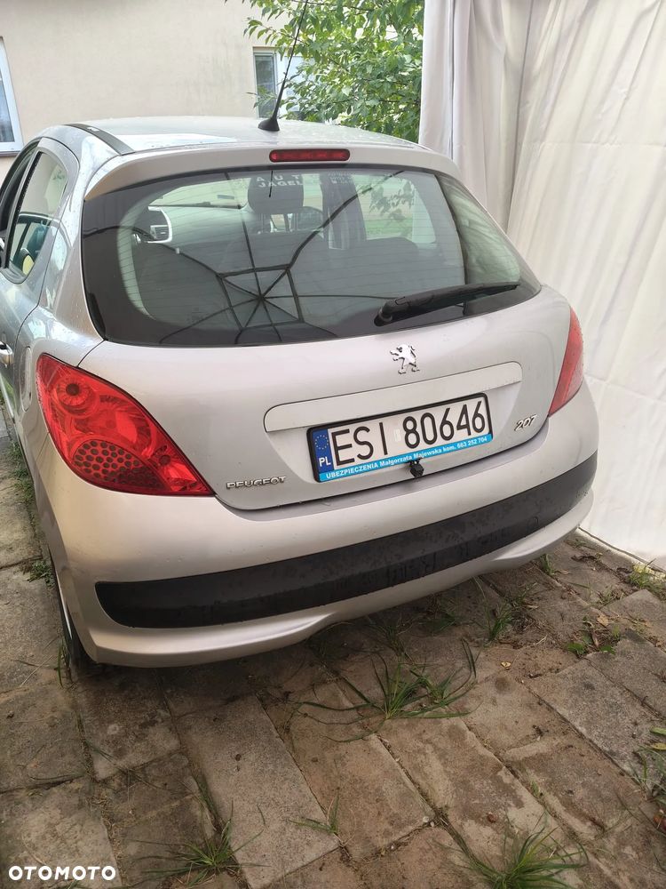 Peugeot 207 1.4 16V Presence - 14