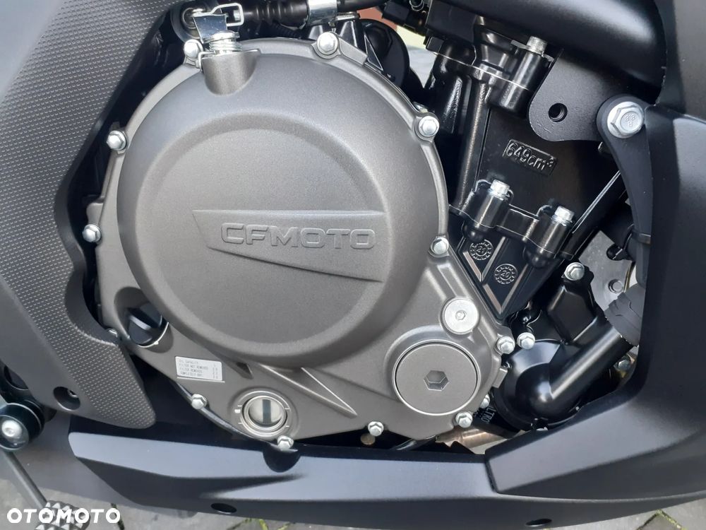 CFMoto 650 MT - 23