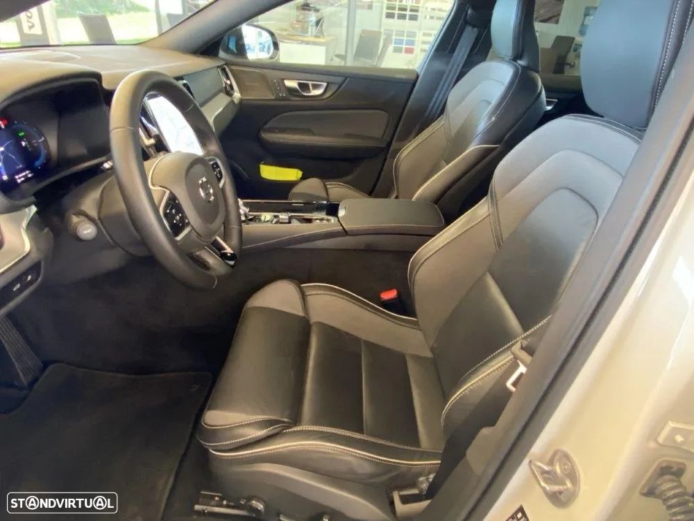 Volvo V60 2.0 T6 AWD TE Plus Dark - 9