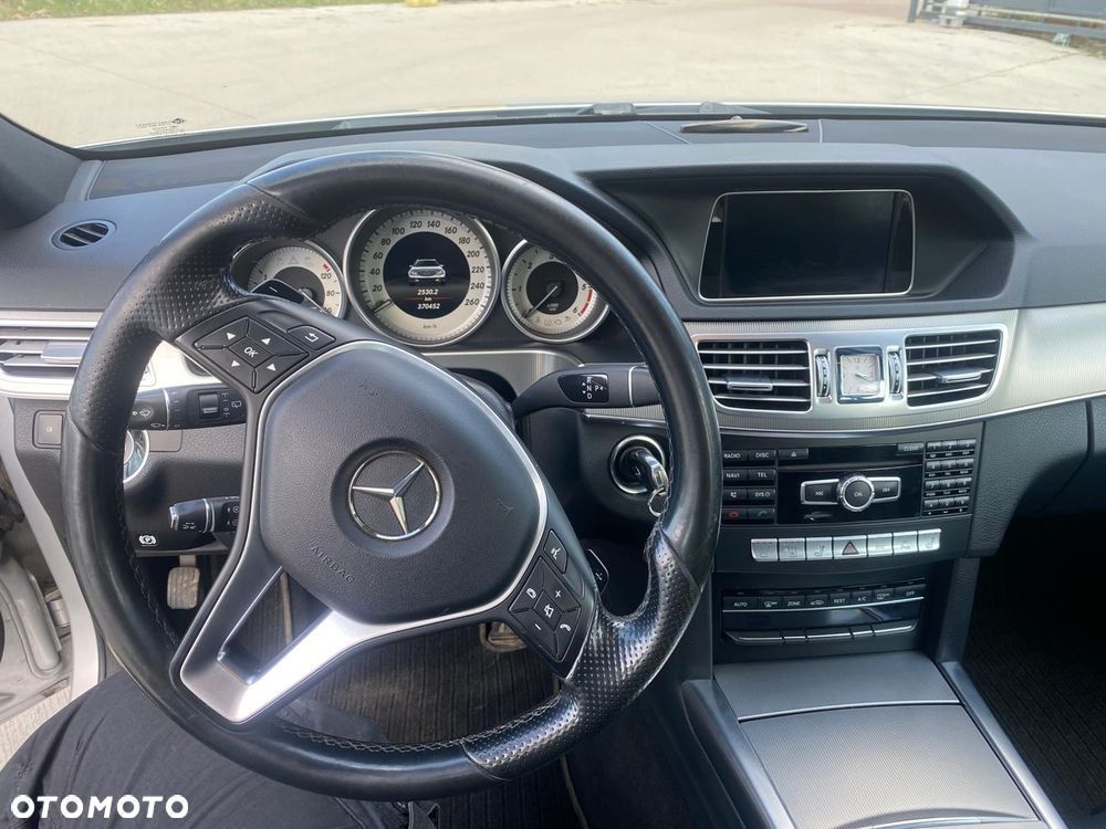 Mercedes-Benz Klasa E - 12