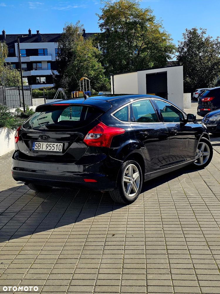 Ford Focus 2011 photo 3