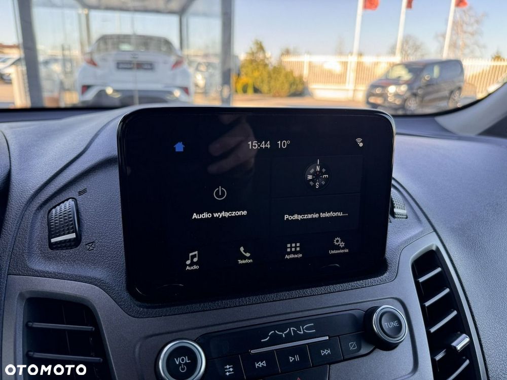 Ford Transit Connect - 19