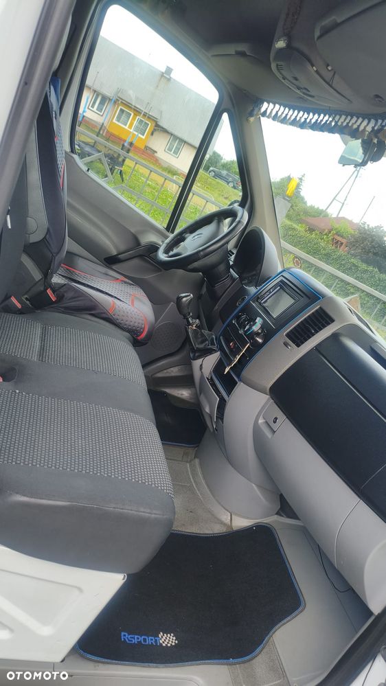 Mercedes-Benz SPRINTER - 12