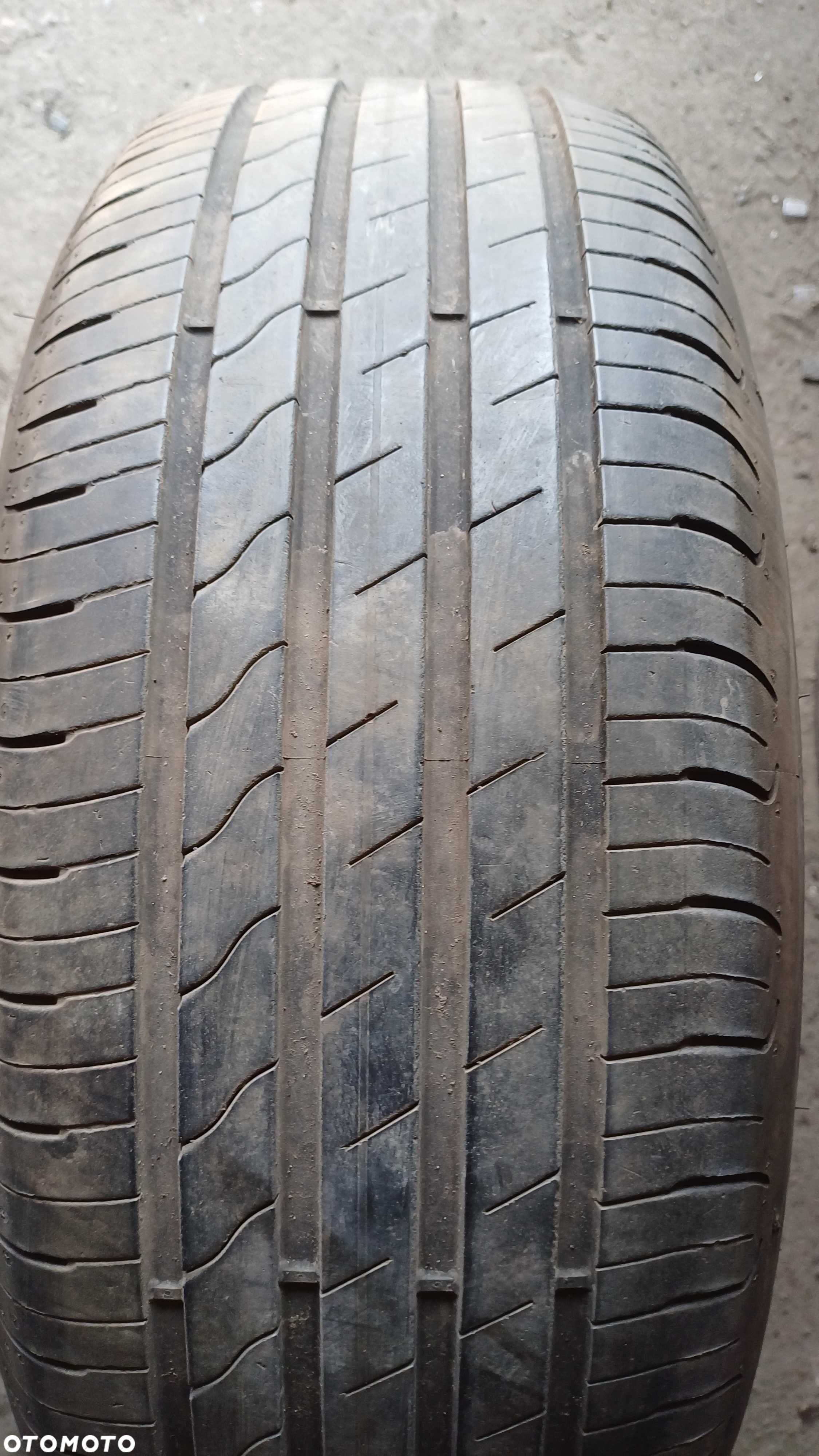 Goodyear EfficientGrip Performance 2 215/55 R17 98W XL 2023r - 1
