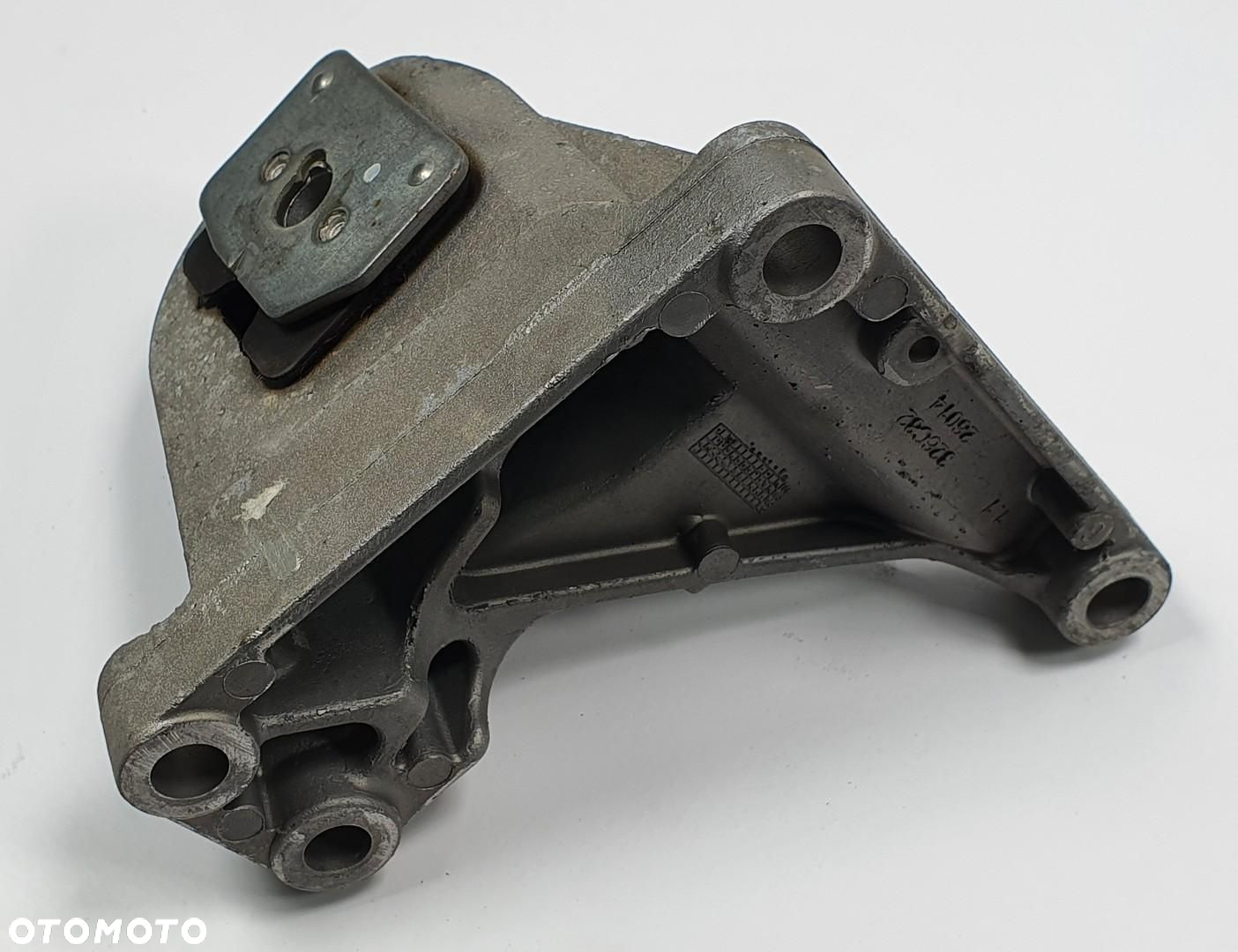 ŁAPA PODUSZKA SILNIKA VOLVO S80 2.4 B 30680770 - 2