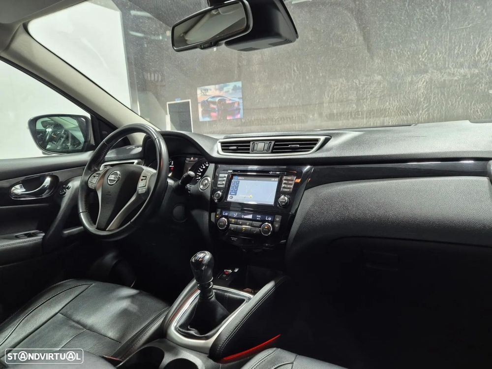 Nissan Qashqai 1.5 dCi Tekna Premium - 17