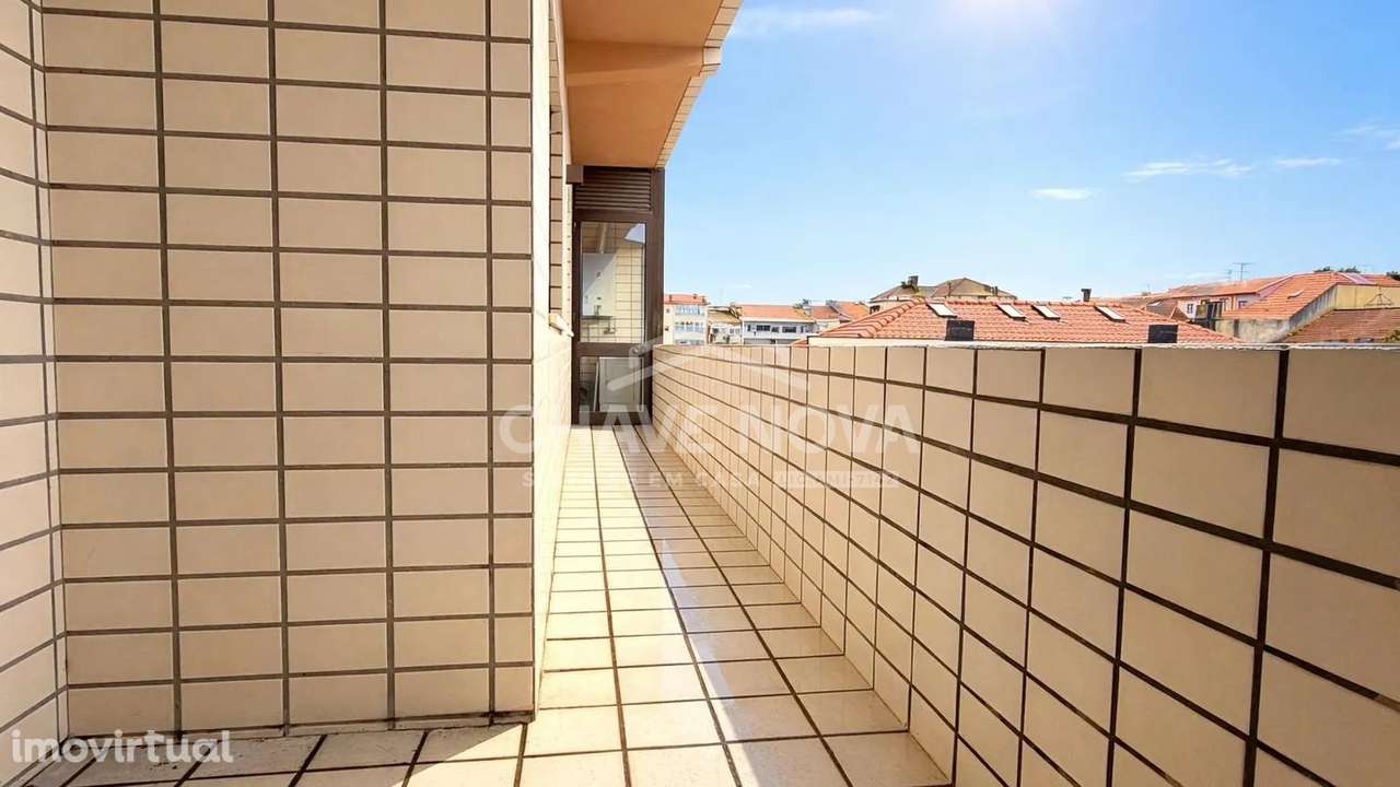 T2+1 c/ Lugar de Garagem em Santos Pousada - Grande imagem: 3/18