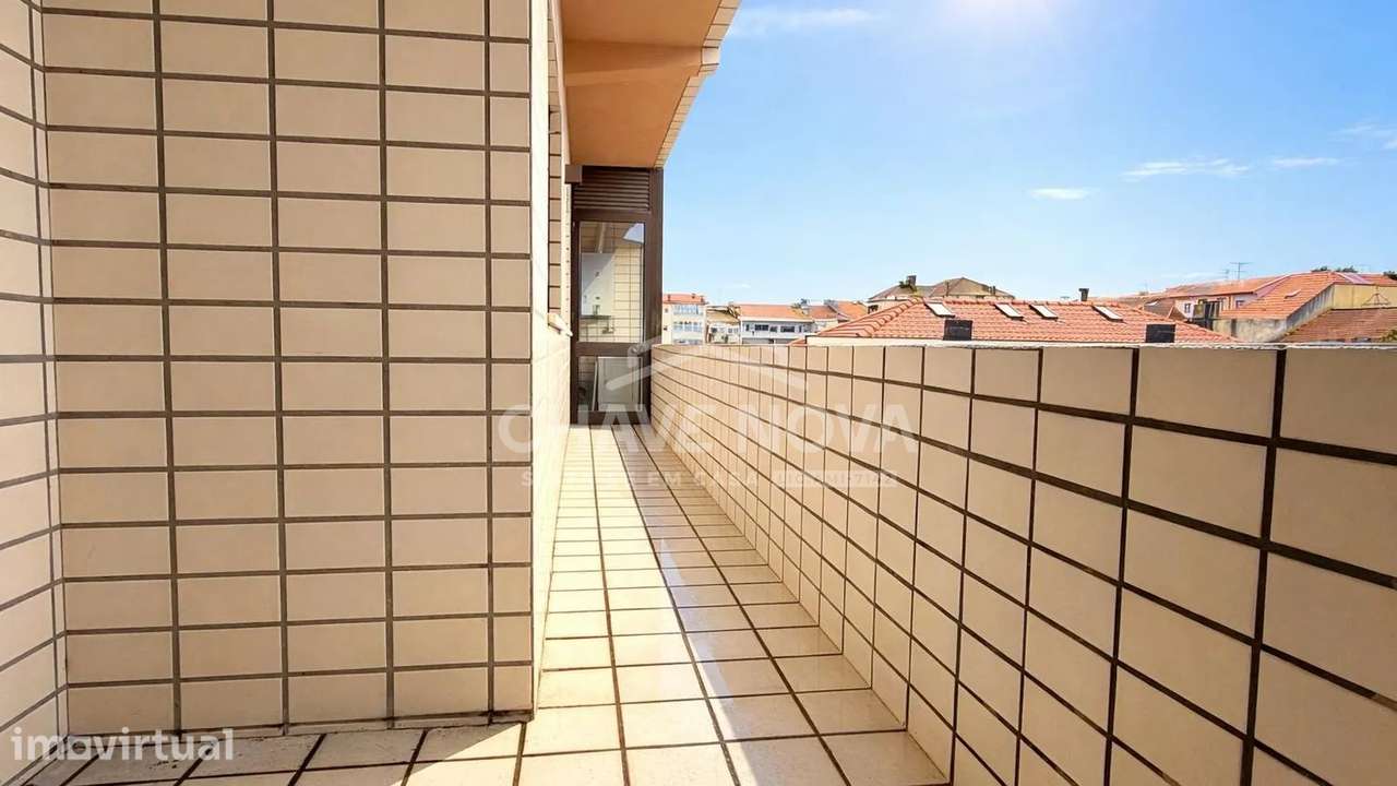 T2+1 c/ Lugar de Garagem em Santos Pousada - Grande imagem: 3/18