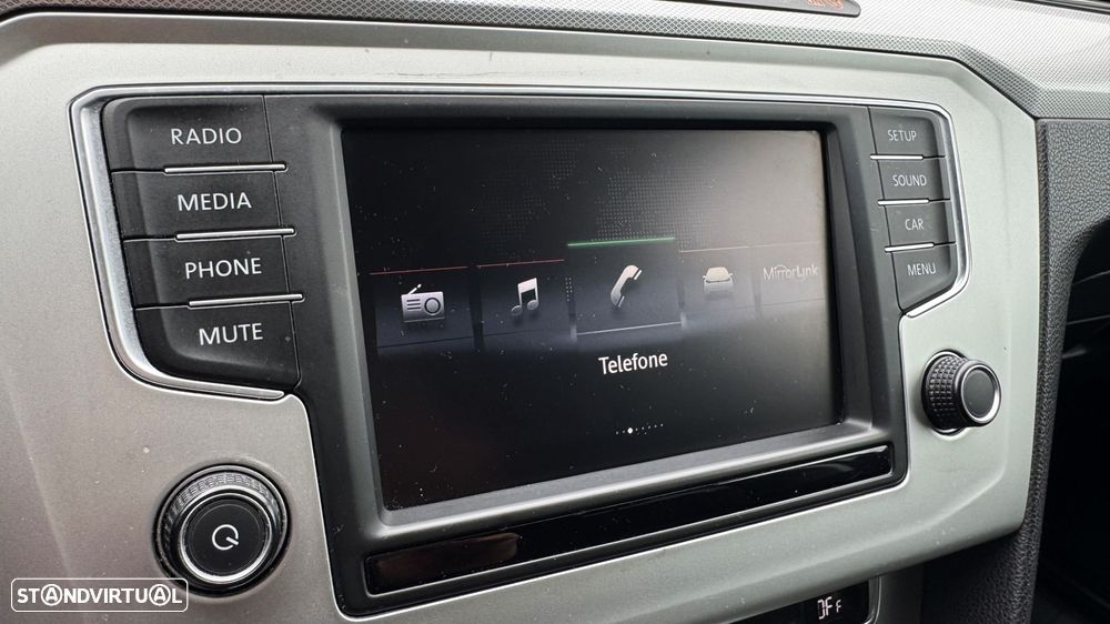 VW Passat 2.0 TDI Highline - 22