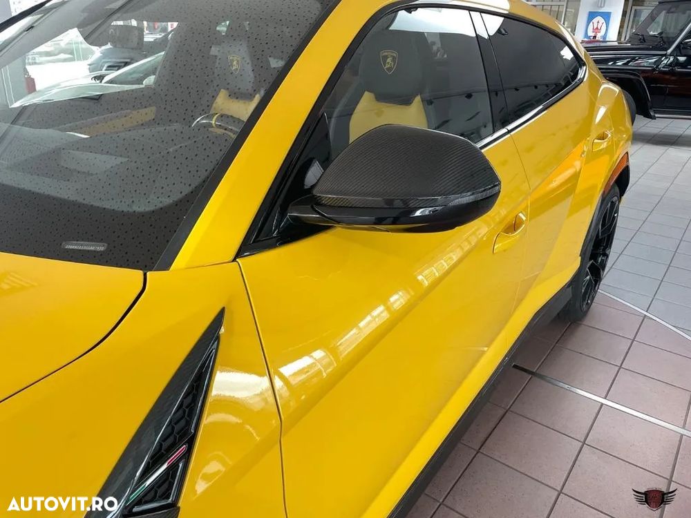Lamborghini URUS Standard - 11